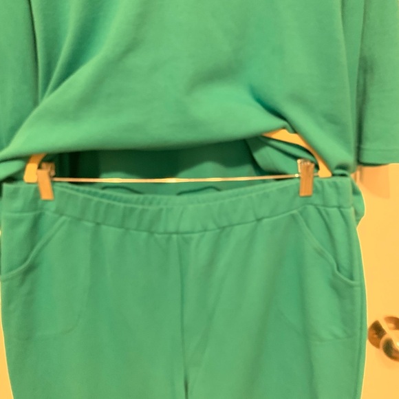 Quacker Factory 2-Piece Teal Cropped Set - Picture 7 of 10